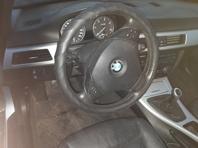 BMW 320 2.0D, снимка 11 - Автомобили и джипове - 52520416