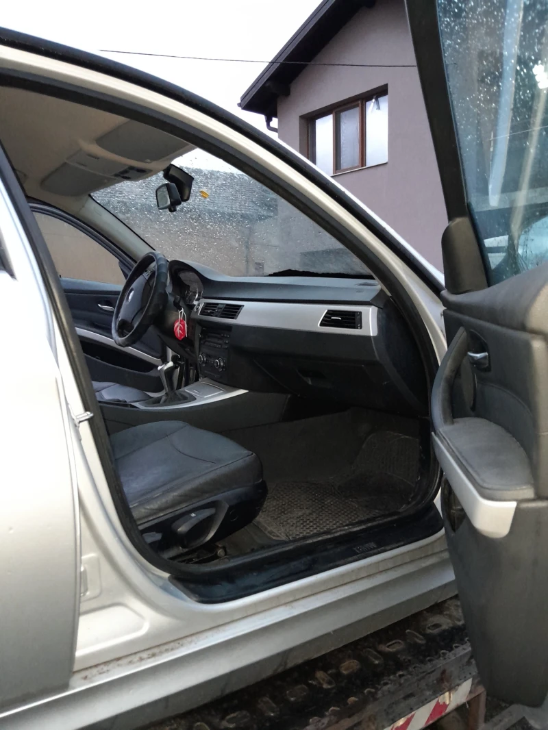 BMW 320 2.0D, снимка 7 - Автомобили и джипове - 52520416