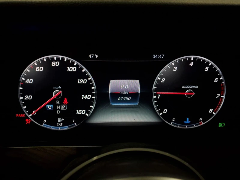 Mercedes-Benz E 450 * 4MATIC* FULL* БЕЗ УДАР* , снимка 11 - Автомобили и джипове - 52645467