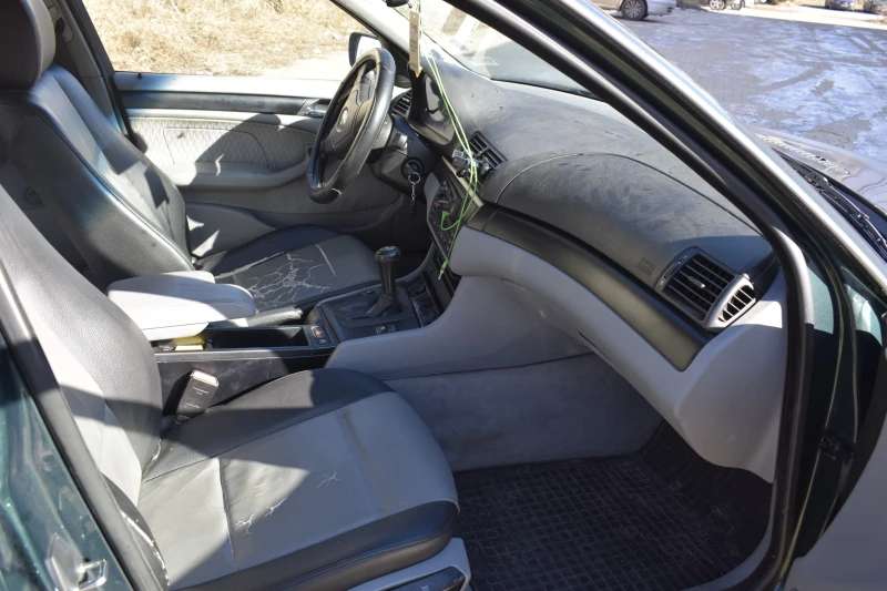 BMW 320 E46, снимка 8 - Автомобили и джипове - 52811108