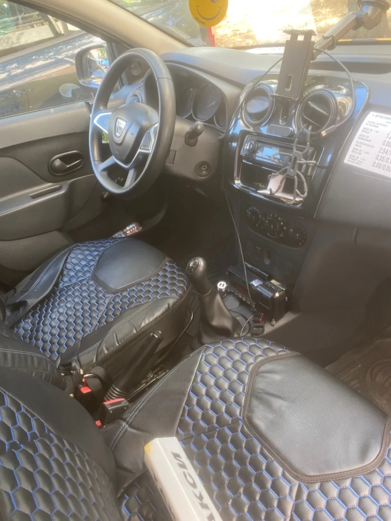 Dacia Sandero, снимка 4 - Автомобили и джипове - 52840565