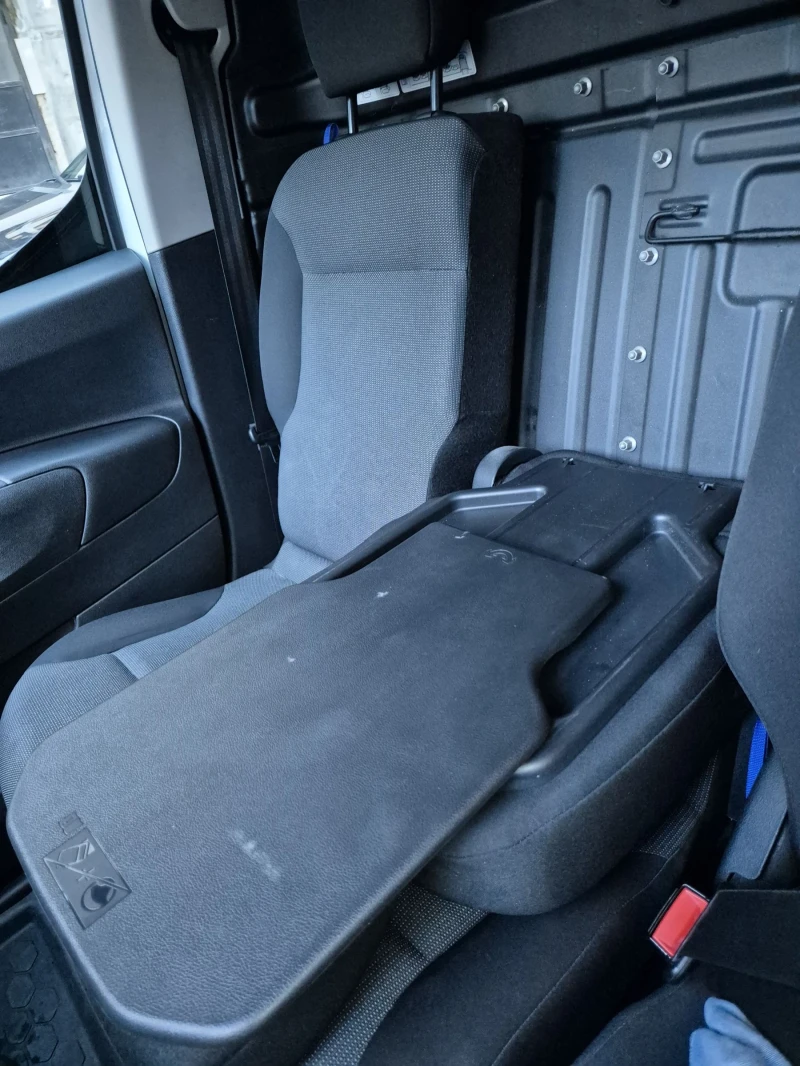 Peugeot Partner, снимка 13 - Автомобили и джипове - 53149291