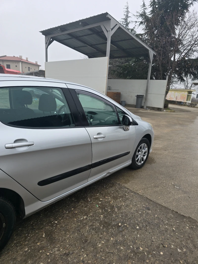 Peugeot 308 1.6 HDI, снимка 12 - Автомобили и джипове - 53200979