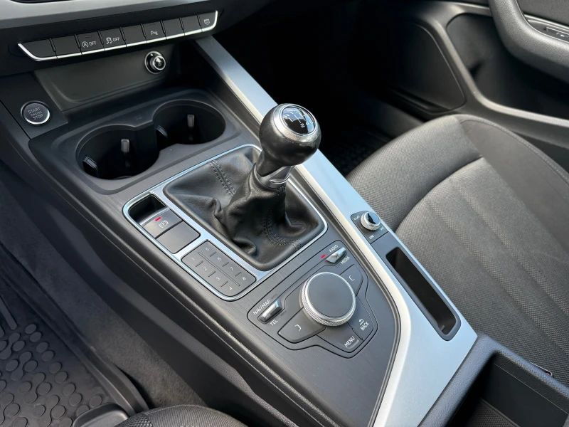 Audi A4 Quattro Ръчна, снимка 13 - Автомобили и джипове - 53499621