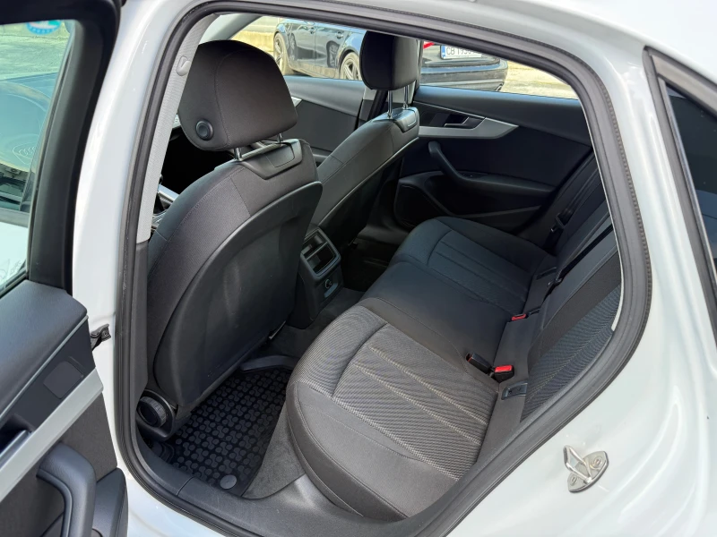 Audi A4 Quattro Ръчна, снимка 14 - Автомобили и джипове - 53499621