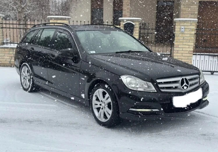 Mercedes-Benz C 200 2.2CDI FACELIFT, снимка 2 - Автомобили и джипове - 48699509