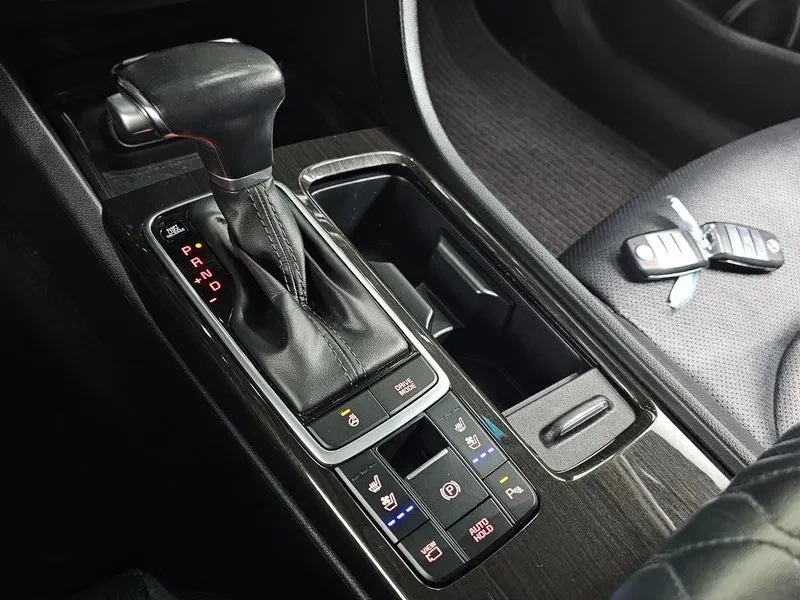 Kia K5 Generation 2.0 Noblesse, снимка 9 - Автомобили и джипове - 56310650