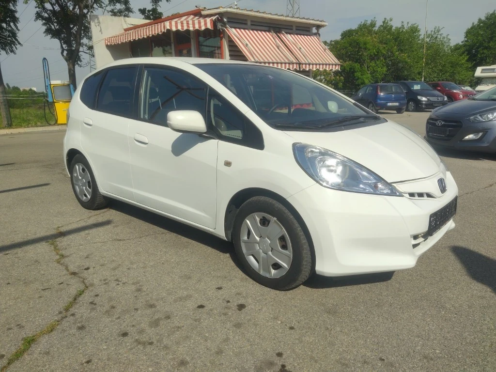 Honda Jazz 1, 3 i-HIBRID F1 SWISS - изображение 7