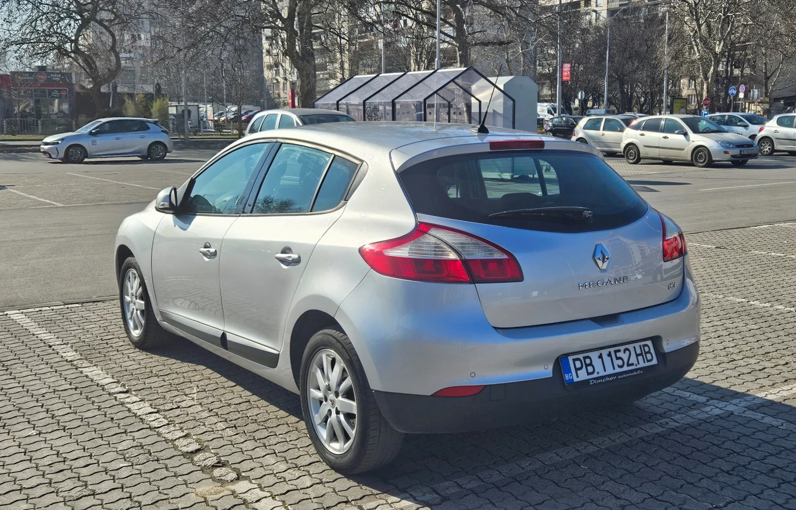 Renault Megane 1.5 Дизел, навигация с БГ карта - изображение 3