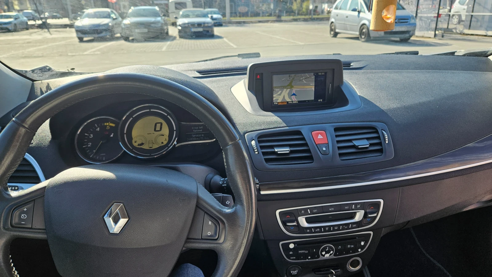 Renault Megane 1.5 Дизел, навигация с БГ карта - изображение 7