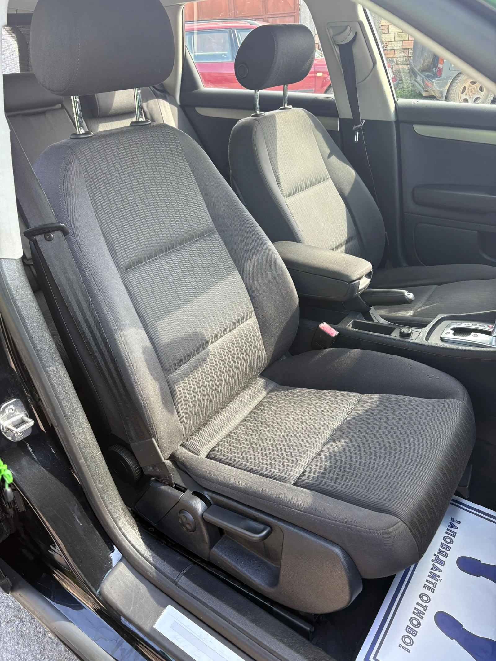 Audi A4 B7 2.0TDI 140КС Автоматик - изображение 10
