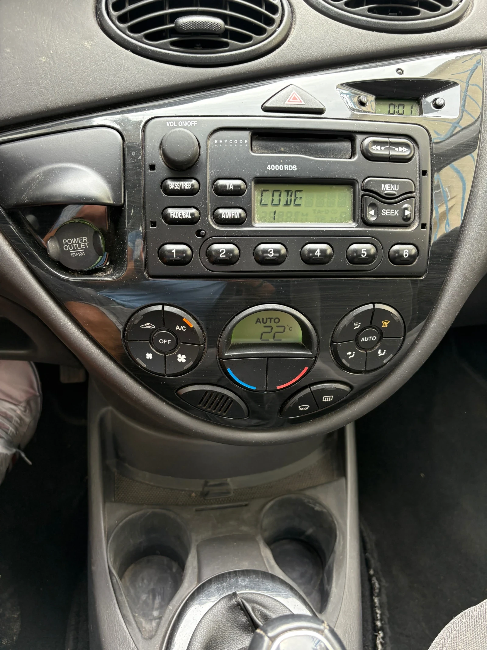 Ford Focus 1.6  16 V  - изображение 6