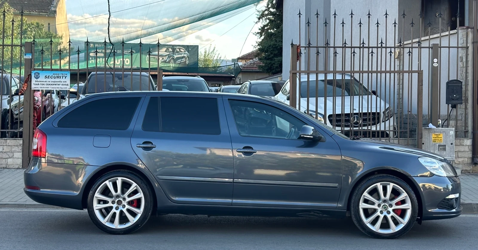 Skoda Octavia 2.0 VRS /Автоматик/Навигация/Нов внос Швейцария - изображение 2