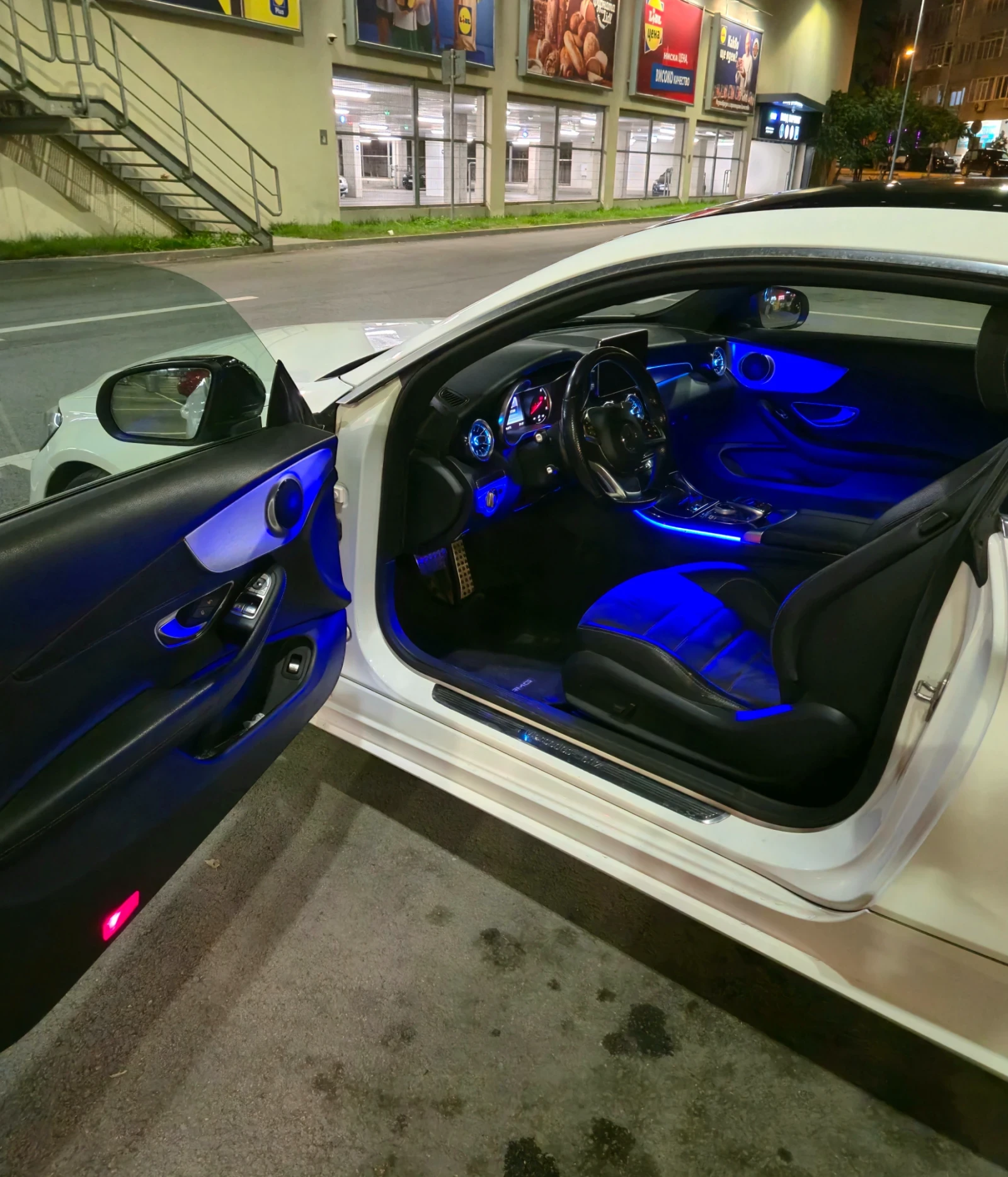 Mercedes-Benz C 220 2.2 - изображение 6