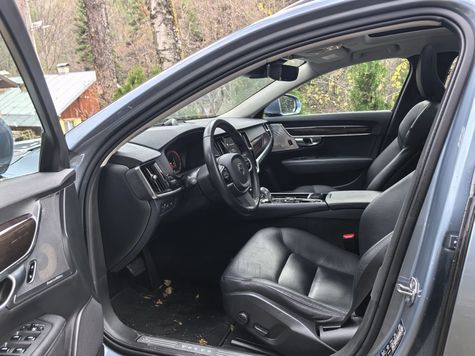 Volvo V90 T8 Plug-in Hybrid AWD | Mobile.bg   8