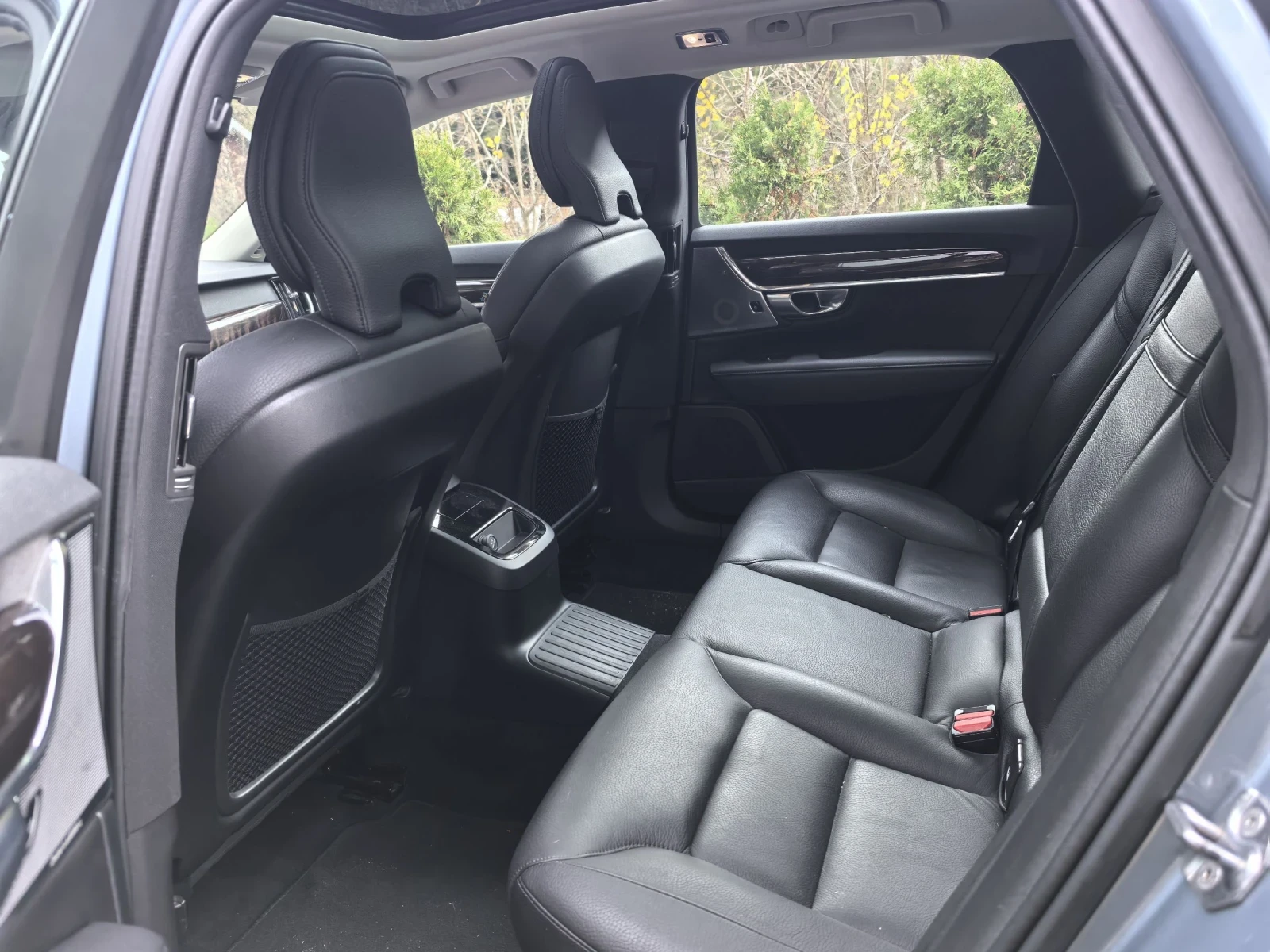 Volvo V90 T8 Plug-in Hybrid AWD | Mobile.bg   9