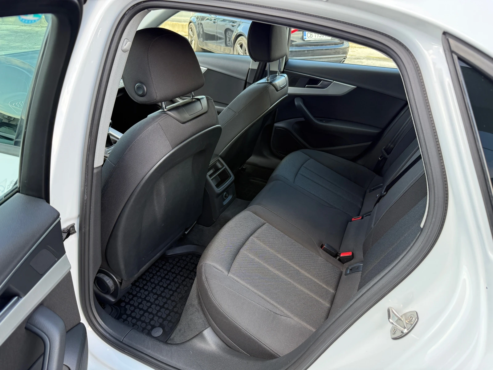 Audi A4 Quattro ����� | Mobile.bg � ����������� 14