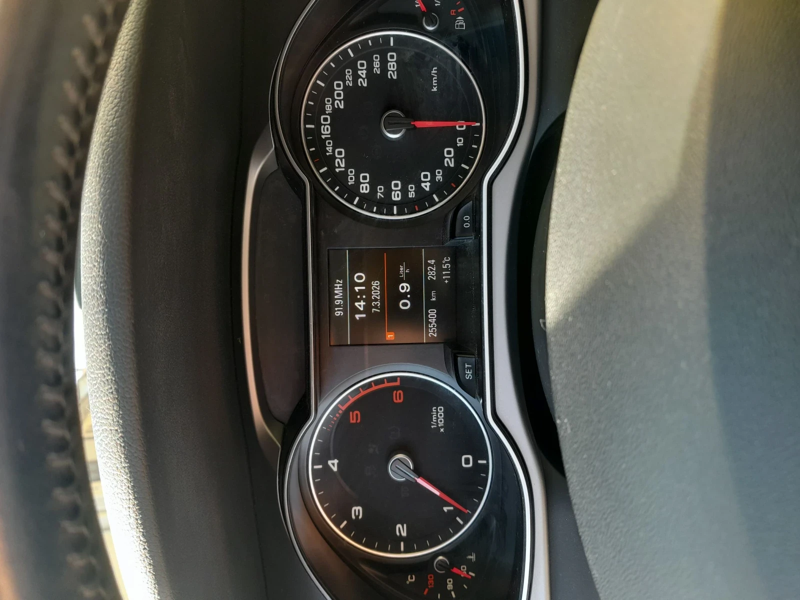 Audi A4, снимка 9 - Автомобили и джипове - 53747110