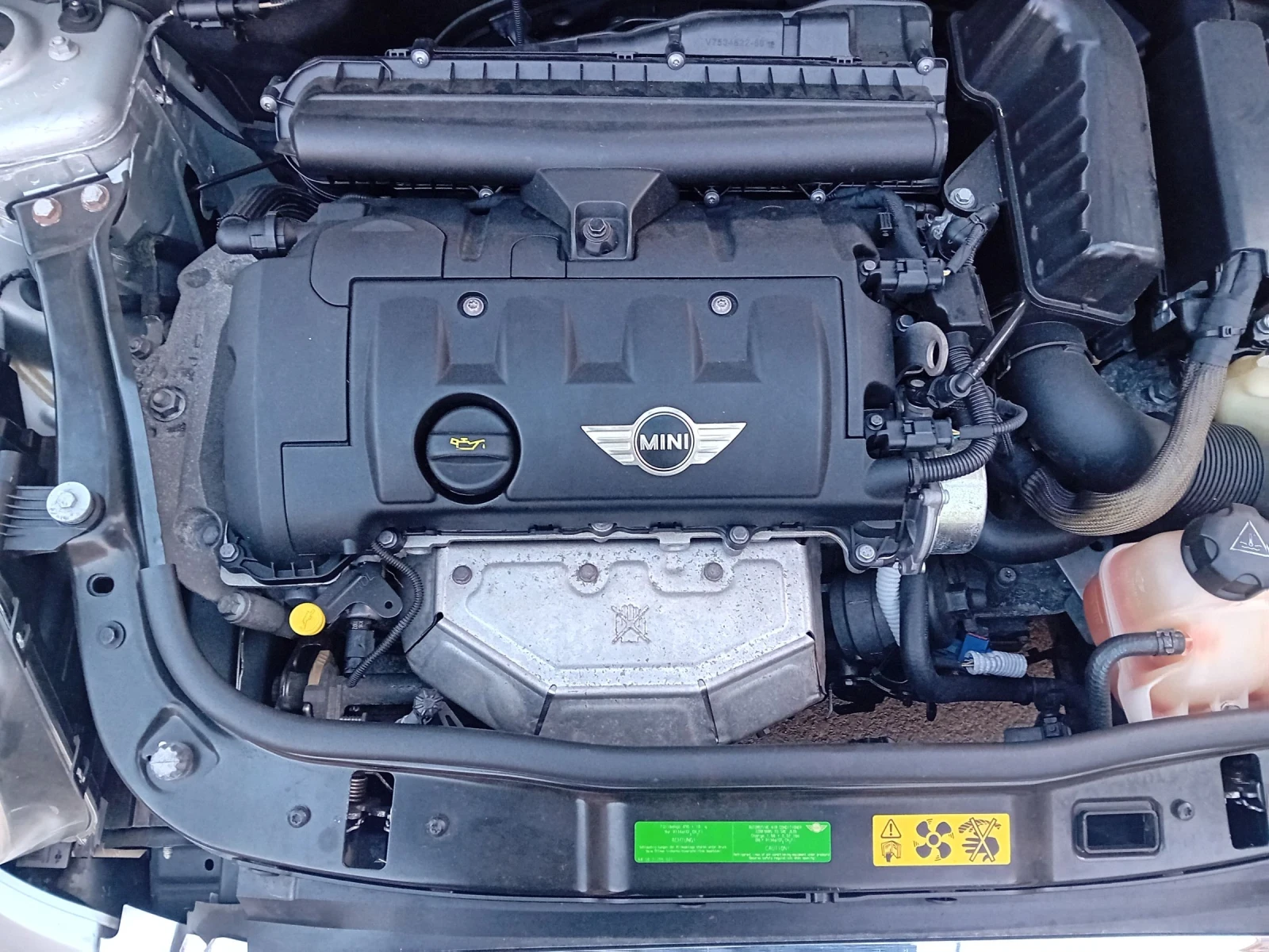 Mini One MINI ONE 6 СКОРОСТИ СТАРТ-СТОП, снимка 16 - Автомобили и джипове - 53750706