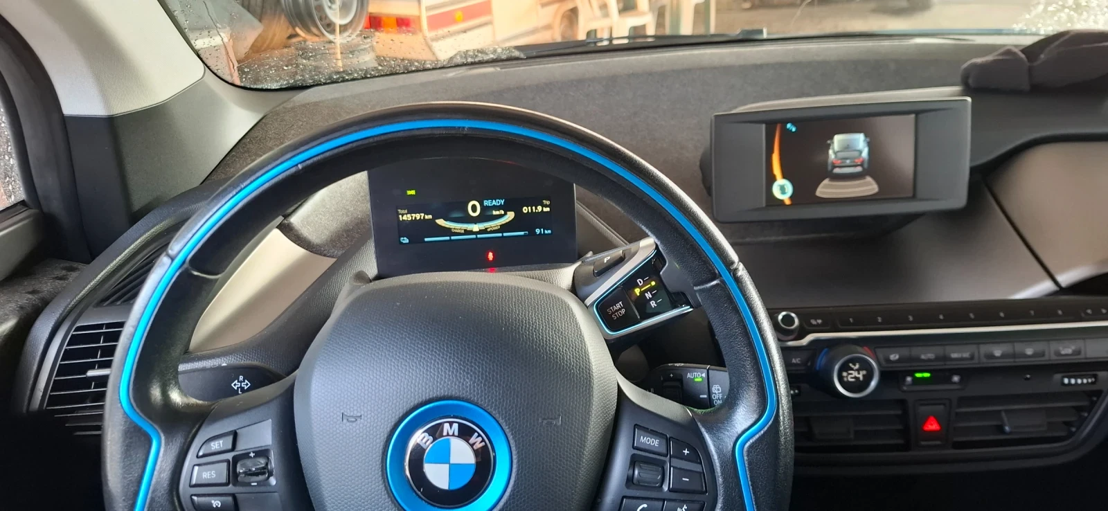 BMW i3 ? Продава се BMW i3 2016 г.   стил, технология и , снимка 10 - Автомобили и джипове - 54237719
