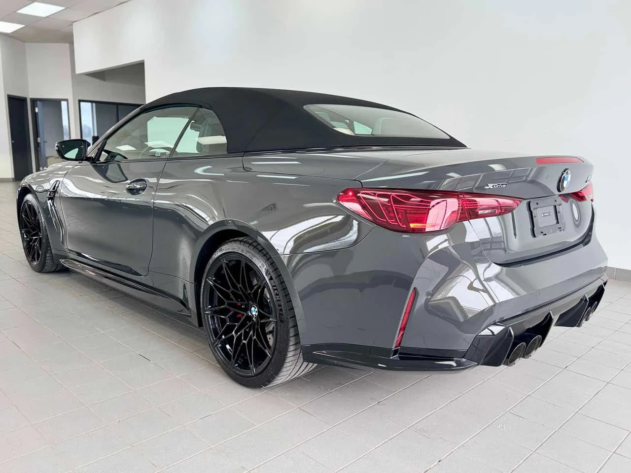 BMW M4 COMPETITION CABRIO * ДИСТРОНИК* 360 КАМЕРА* , снимка 14 - Автомобили и джипове - 54248752