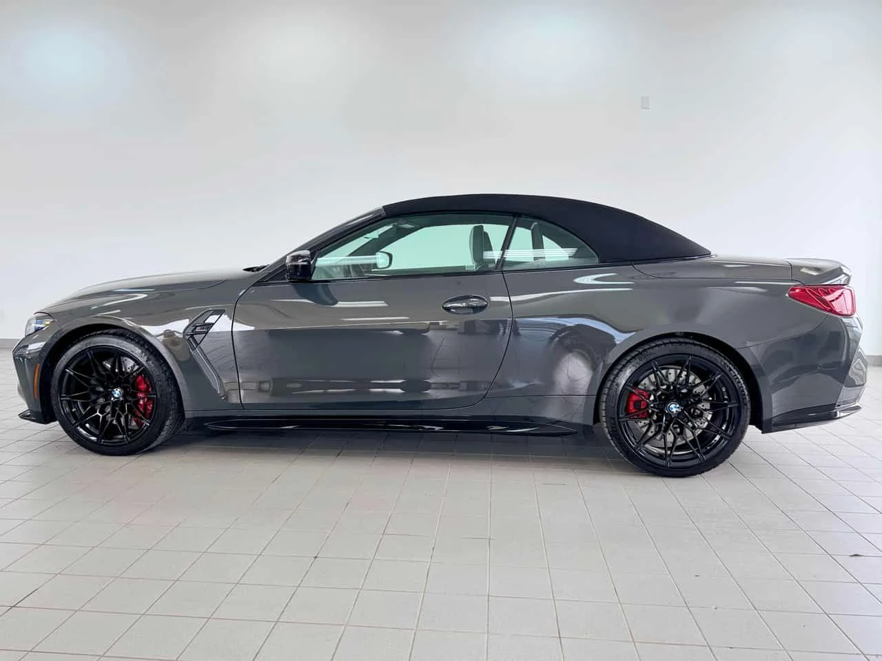 BMW M4 COMPETITION CABRIO * ДИСТРОНИК* 360 КАМЕРА* , снимка 13 - Автомобили и джипове - 54248752