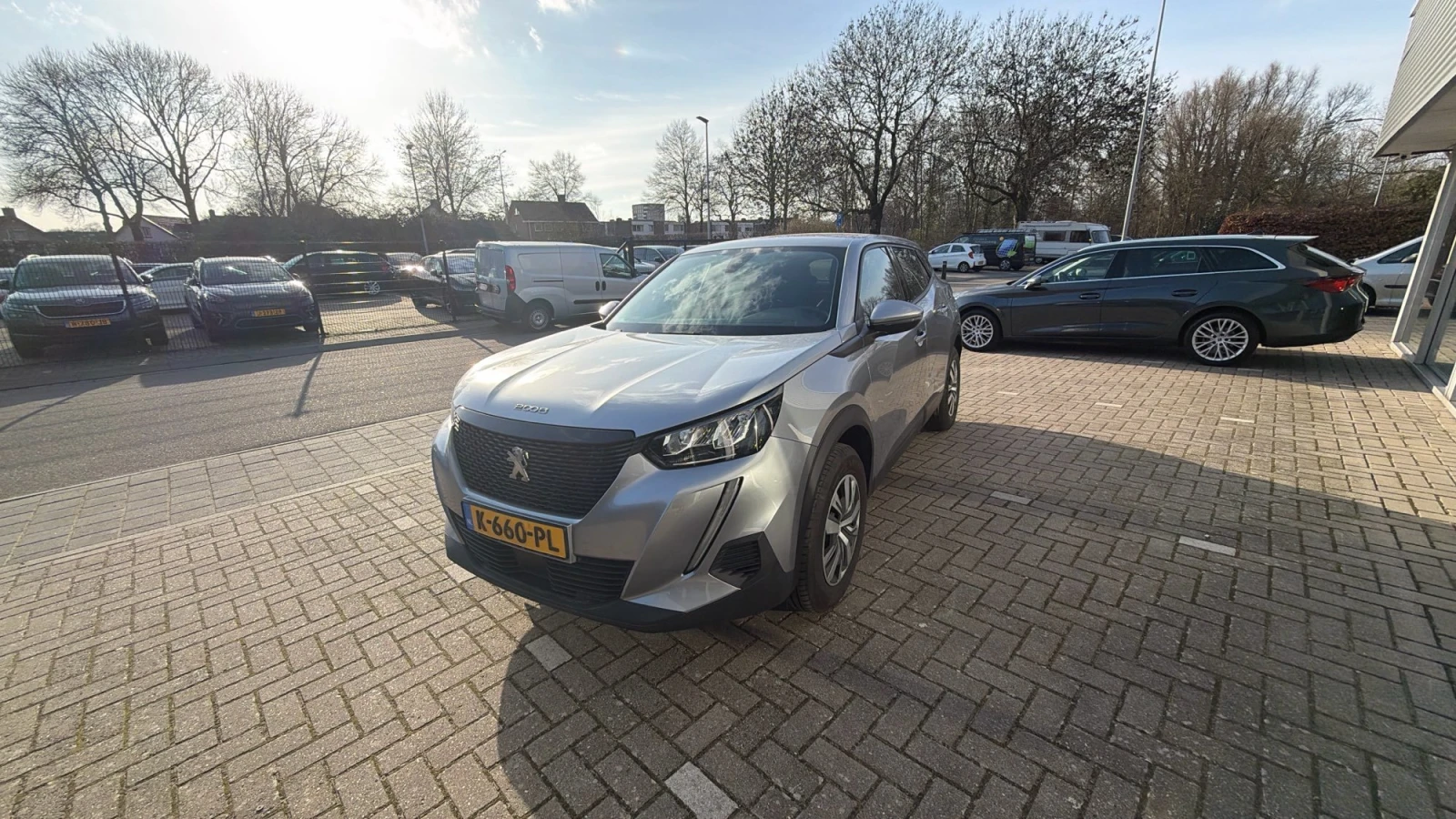 Peugeot 2008 1.5 HDI Active, снимка 6 - Автомобили и джипове - 54292432