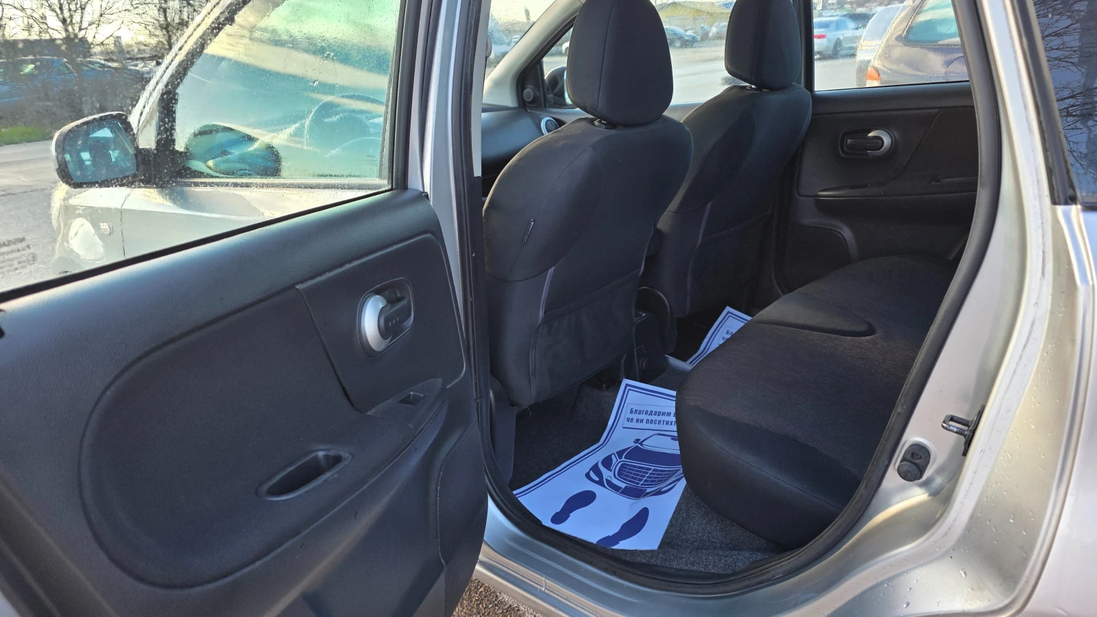 Nissan Note FACE LIFT/1.4i/88hp, снимка 8 - Автомобили и джипове - 54568645