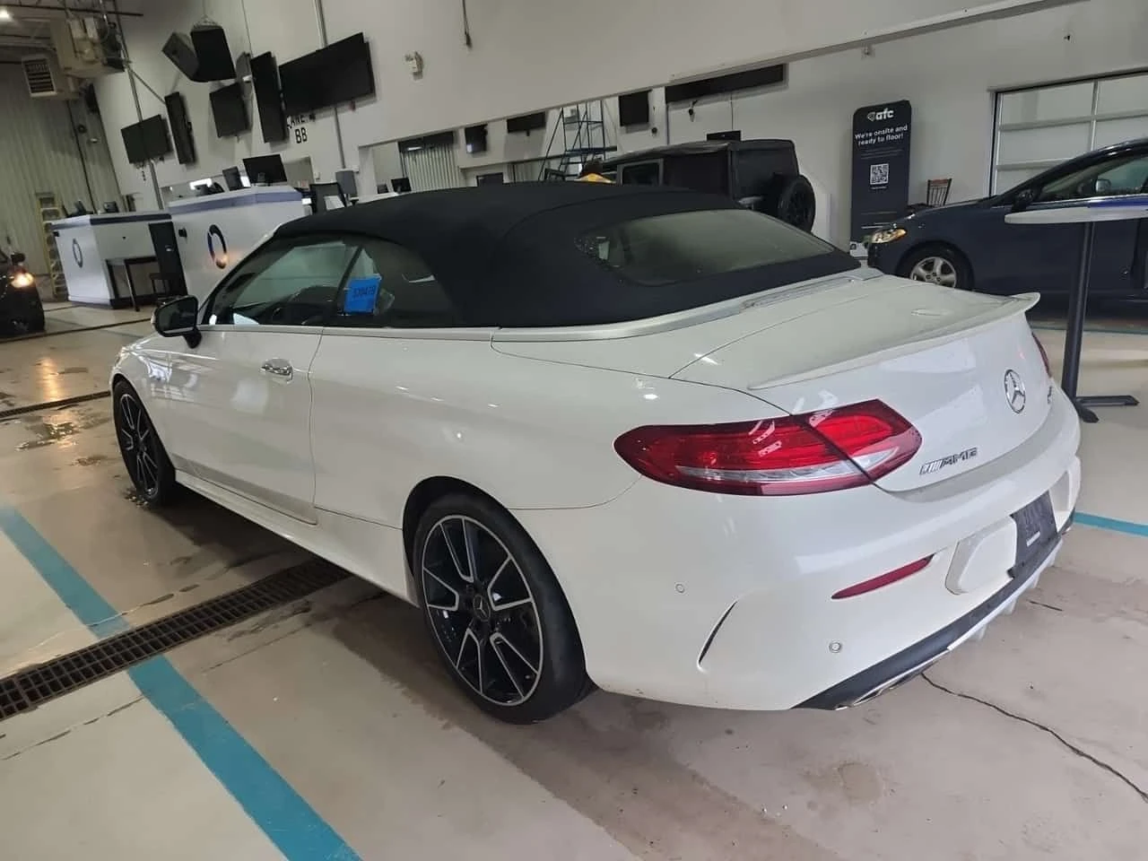 Mercedes-Benz C 43 AMG BURMESTER| ОБДУХВАНЕ| 2 КЛЮЧА| , снимка 4 - Автомобили и джипове - 54593300