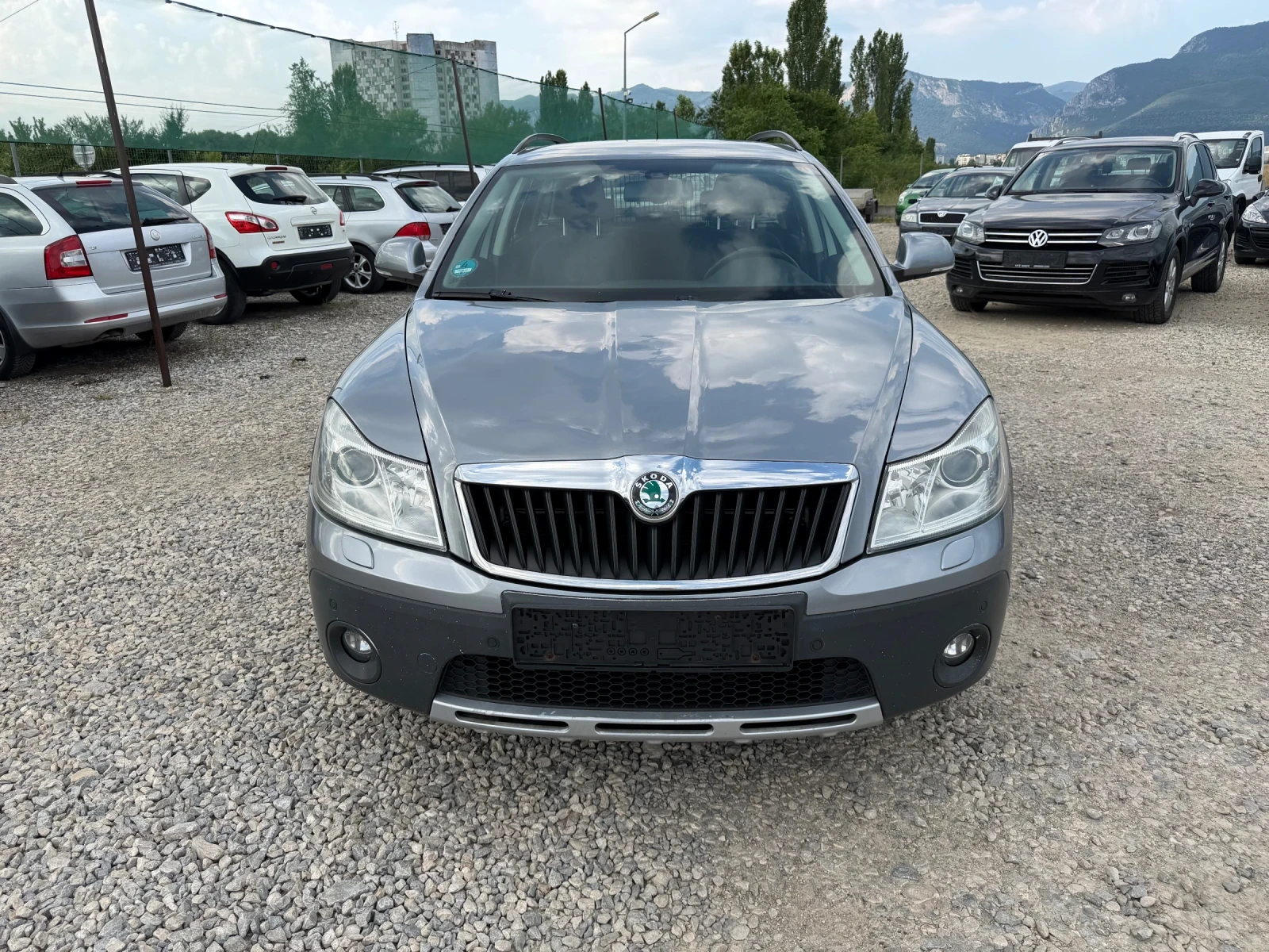 Skoda Octavia SCOUT 2.0TDI-140PS-4X4, снимка 2 - Автомобили и джипове - 55095907