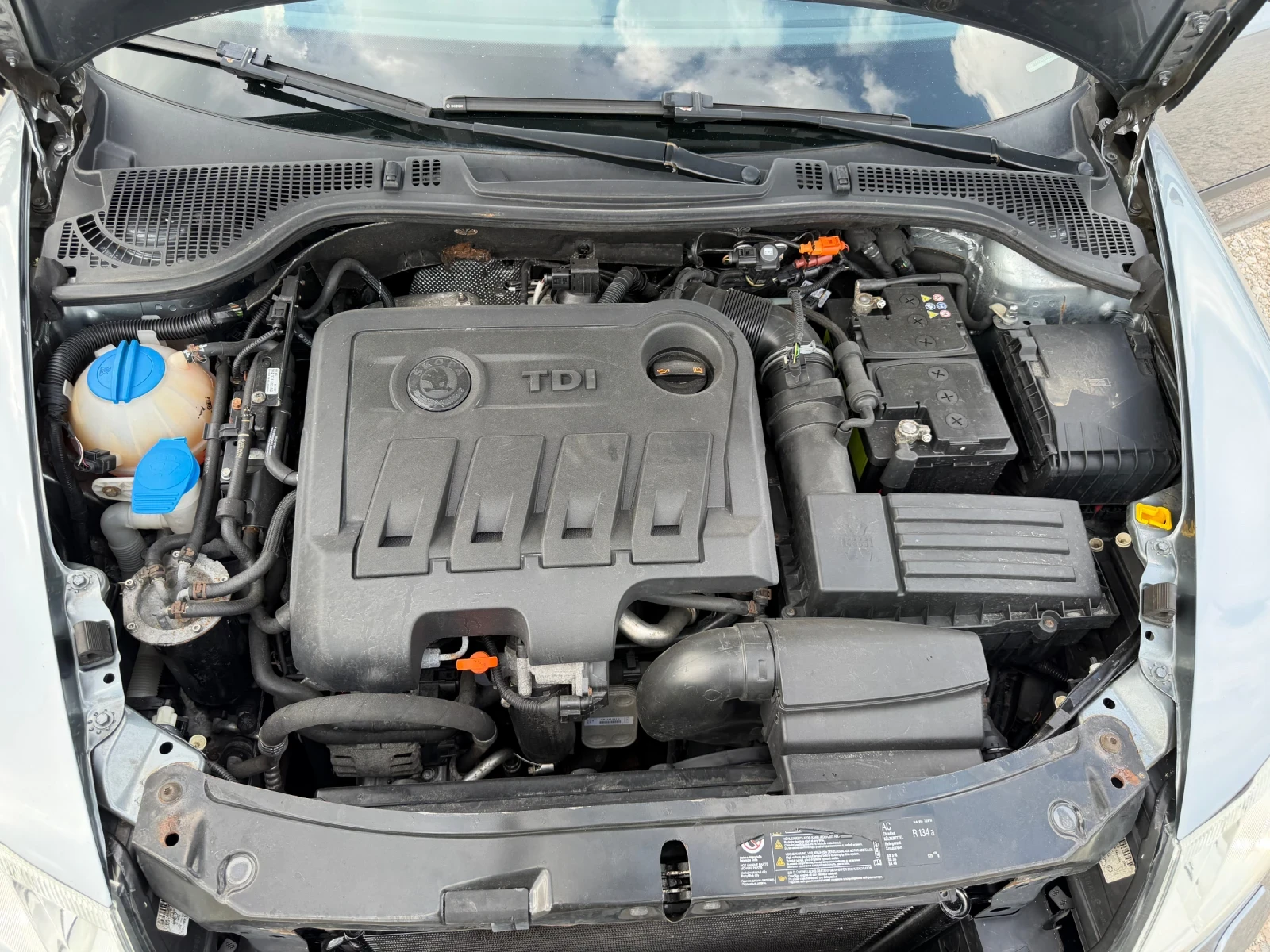 Skoda Octavia SCOUT 2.0TDI-140PS-4X4, снимка 14 - Автомобили и джипове - 55095907