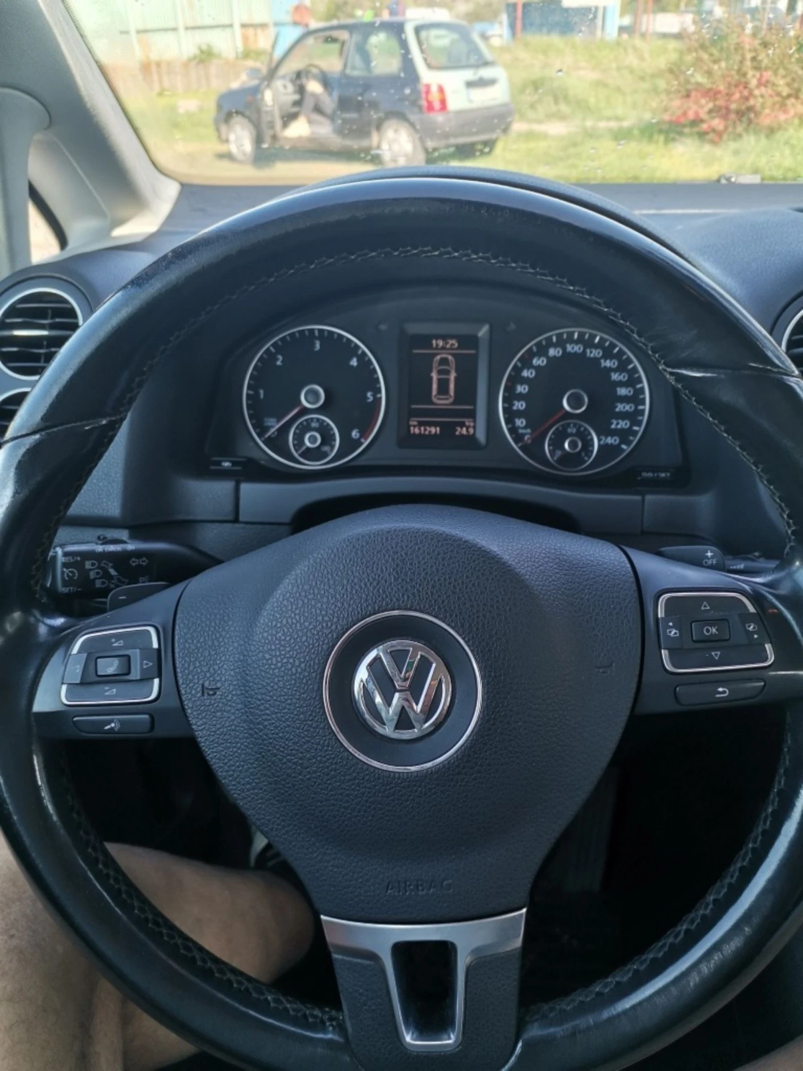 VW Golf Plus 1.6 tdi DSG, снимка 4 - Автомобили и джипове - 55539628