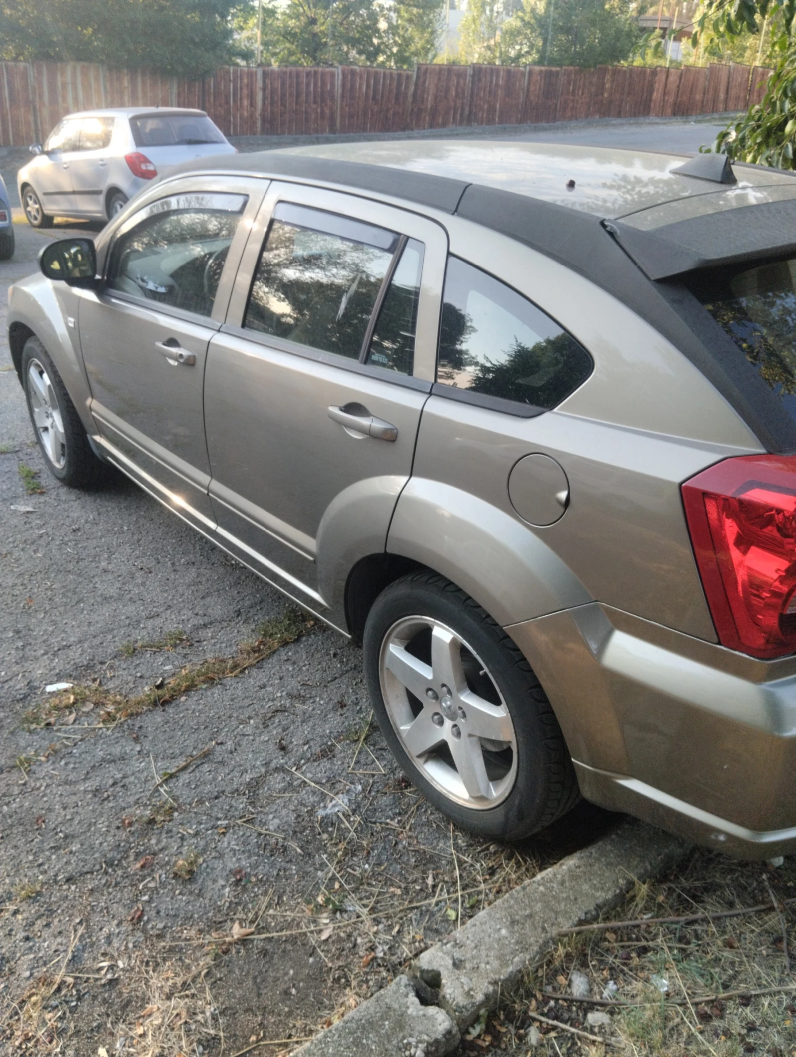 Dodge Caliber, снимка 3 - Автомобили и джипове - 55623958