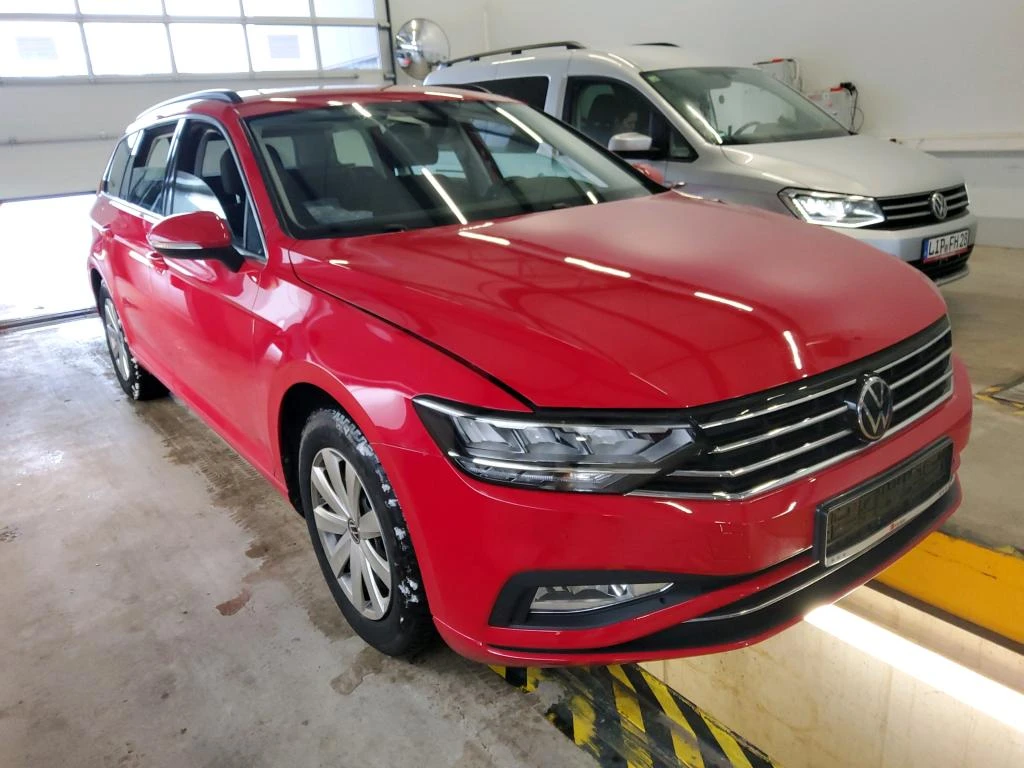 VW Passat 8.5 2.0tdi 89100км. Дигитален 122к.с.