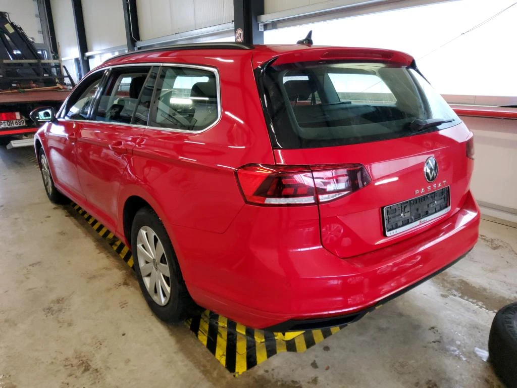 VW Passat 8.5 2.0tdi 89100км. Дигитален 122к.с., снимка 4 - Автомобили и джипове - 55639245