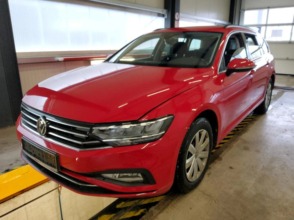 VW Passat 8.5 2.0tdi 89100км. Дигитален 122к.с., снимка 3 - Автомобили и джипове - 55639245