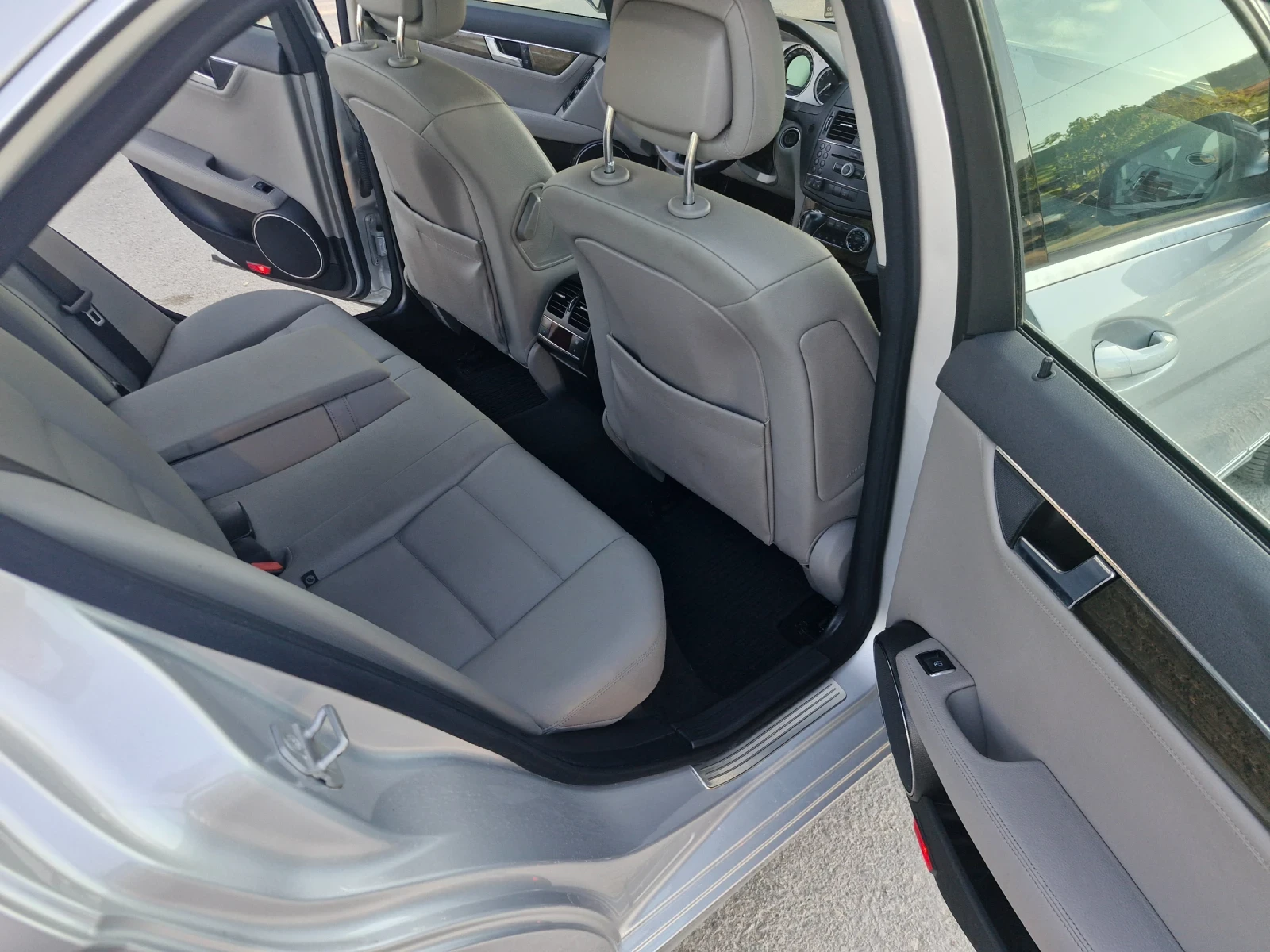Mercedes-Benz C 180 156* AC* PDC* XENON* КОЖА* TUV * LPG* AUT, снимка 11 - Автомобили и джипове - 55683773