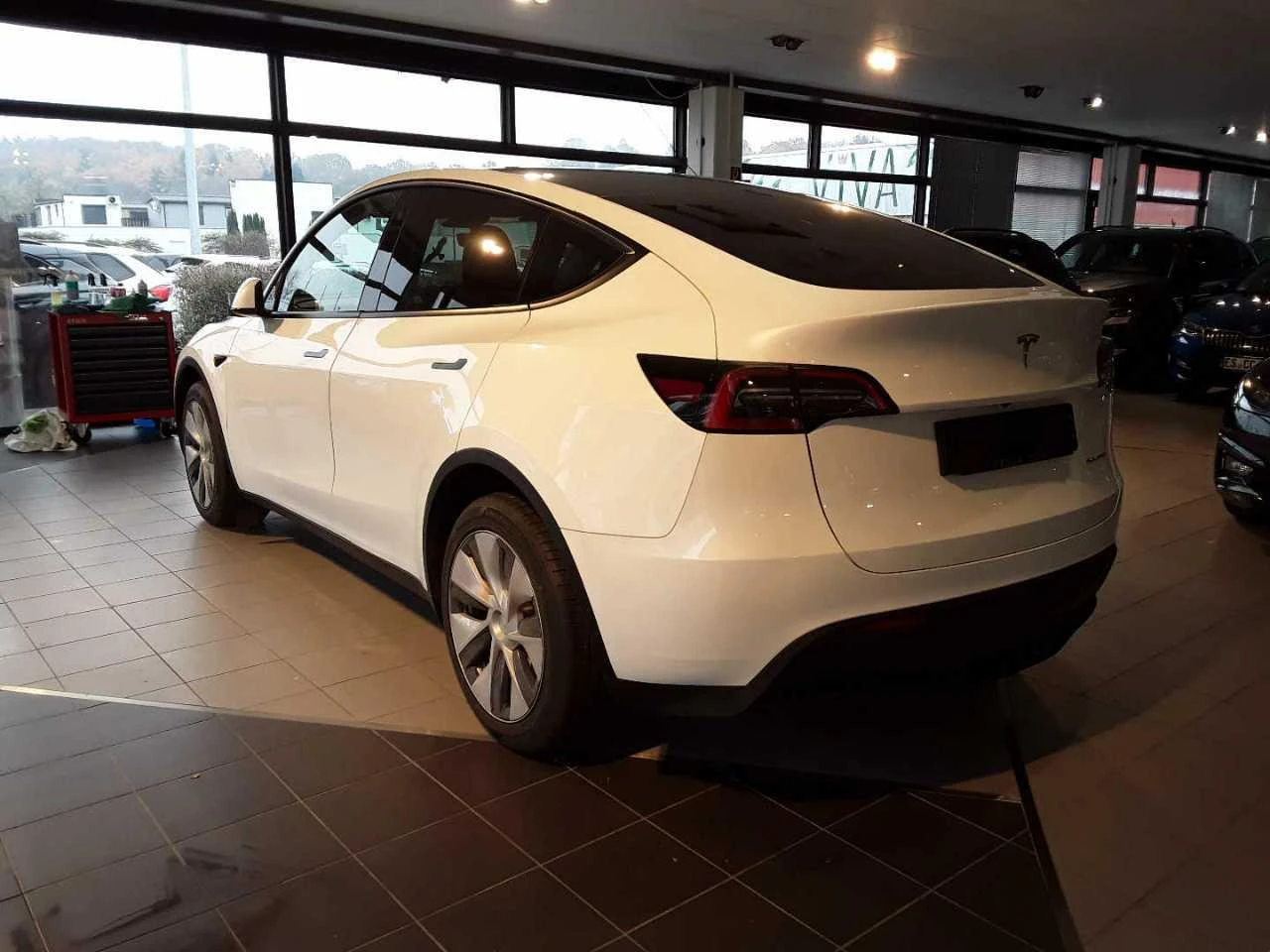 Tesla Model Y Long Range AWD| Теглич, снимка 2 - Автомобили и джипове - 55784642