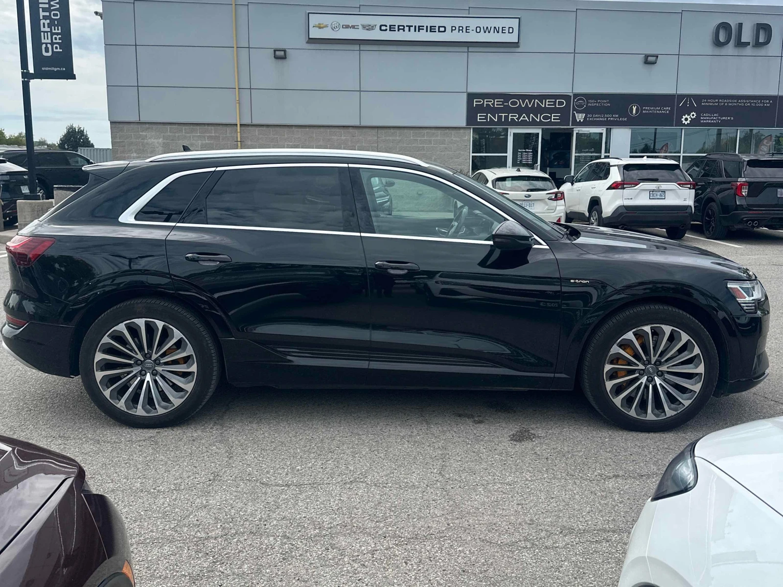 Audi E-Tron QUATTRO * ГЛАВНО ПРЕДСТАВИТЕЛСТВО НА CHEVROLET * , снимка 4 - Автомобили и джипове - 56062891