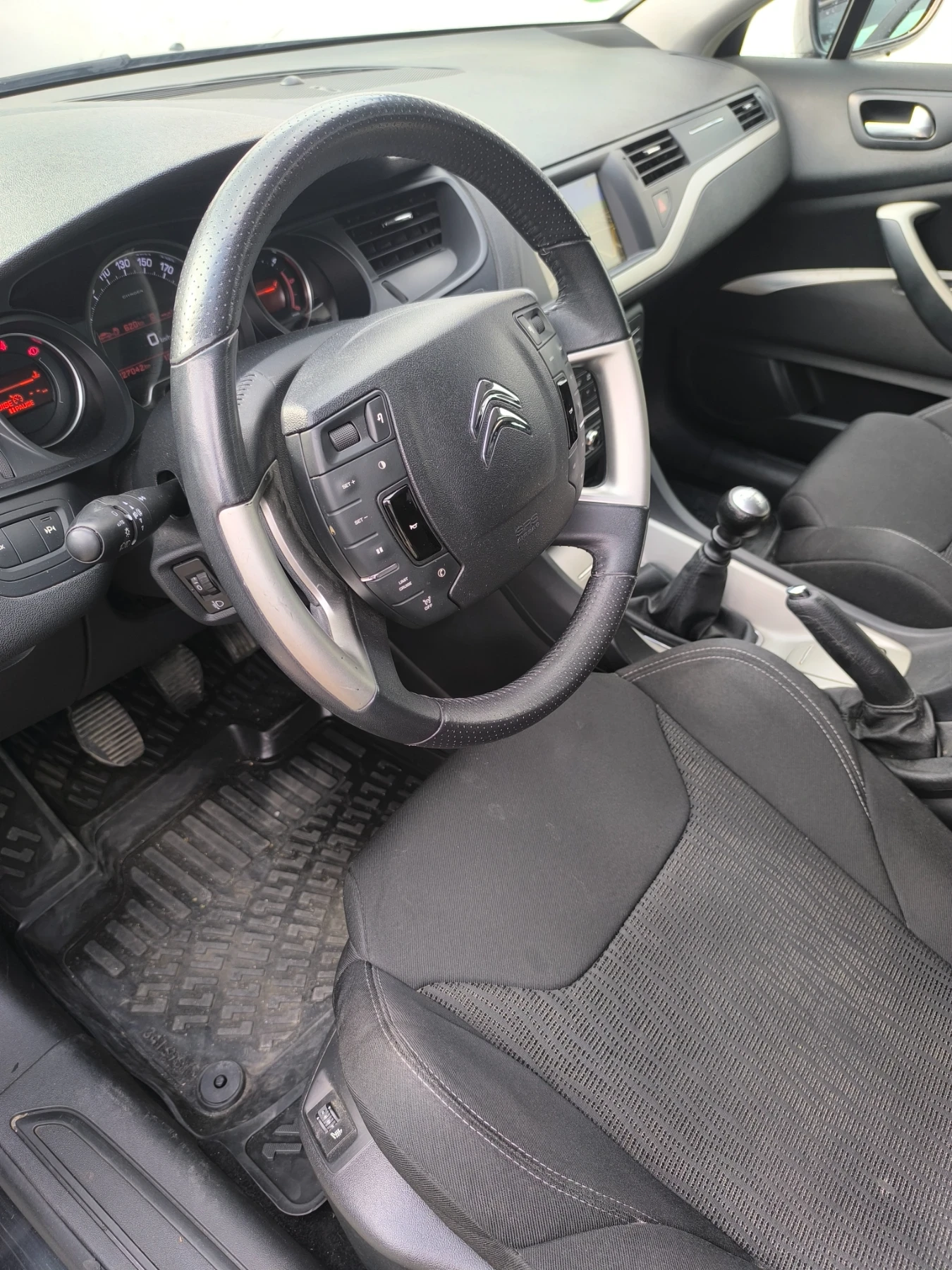 Citroen C5 2.0 HDi 140, снимка 9 - Автомобили и джипове - 56107256