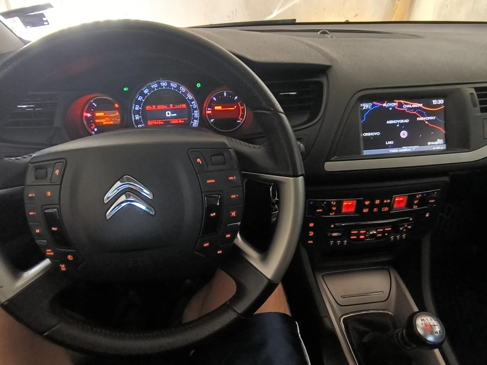 Citroen C5 2.0 HDi 140, снимка 8 - Автомобили и джипове - 56107256