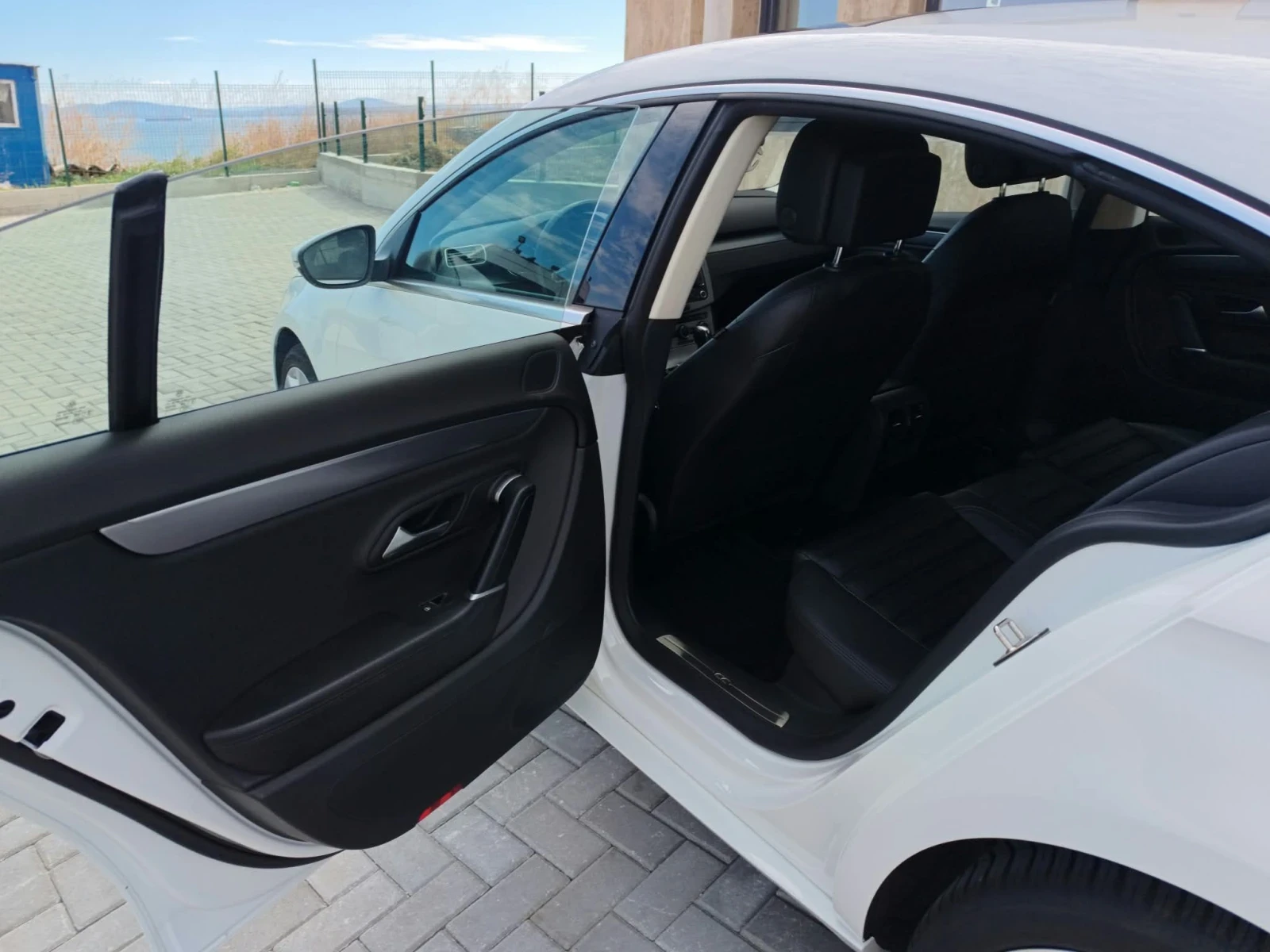 VW CC 2.0 TDI 184, снимка 15 - Автомобили и джипове - 56152720