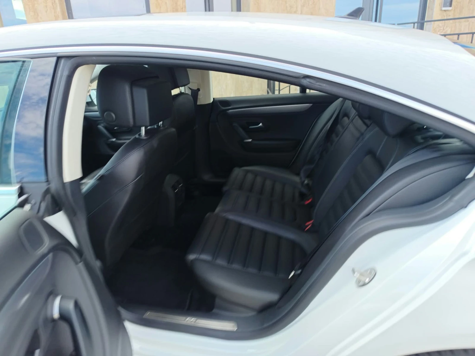 VW CC 2.0 TDI 184, снимка 7 - Автомобили и джипове - 56152720