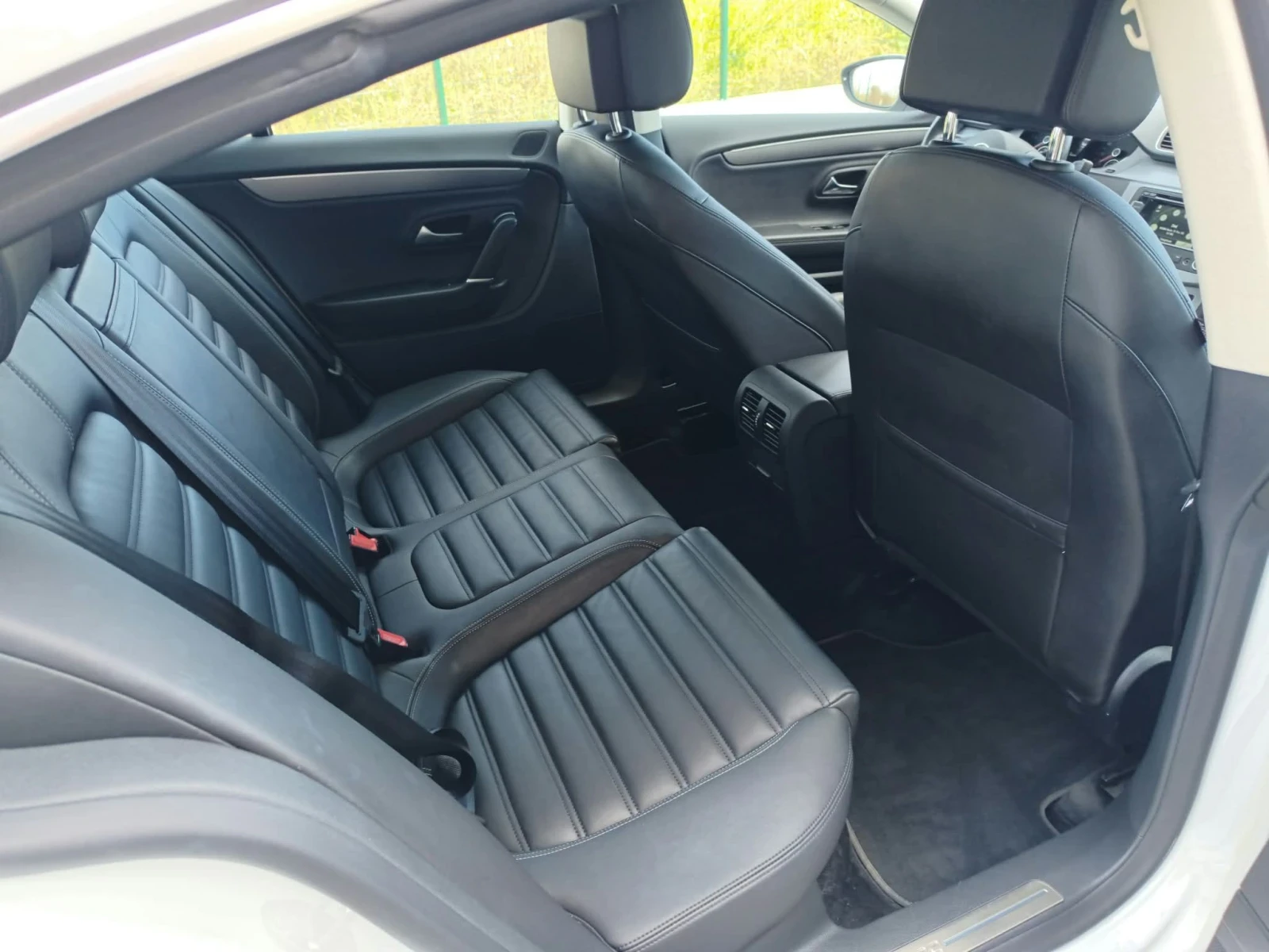 VW CC 2.0 TDI 184, снимка 8 - Автомобили и джипове - 56152720