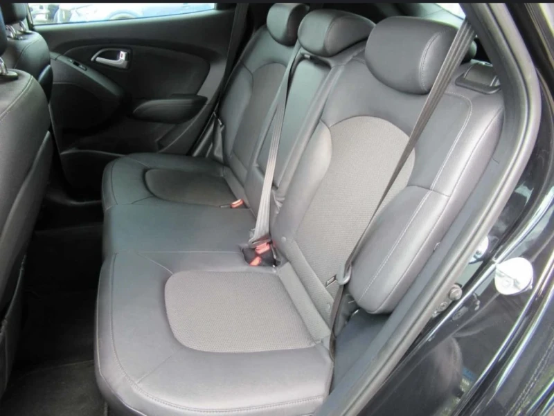 Hyundai IX35 4x4 184 кс, снимка 7 - Автомобили и джипове - 52618686