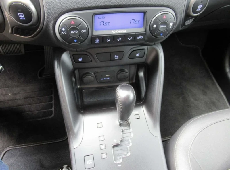 Hyundai IX35 4x4 184 кс, снимка 10 - Автомобили и джипове - 52618686