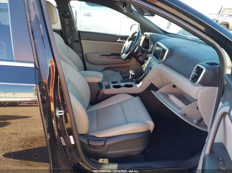 Kia Sportage 2.4l S, снимка 4 - Автомобили и джипове - 53394549