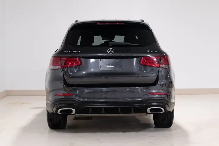 Mercedes-Benz GLC 300 /Premium Pckg/AMG Pckg/Blind Spot/CARFAX, снимка 5 - Автомобили и джипове - 55157647
