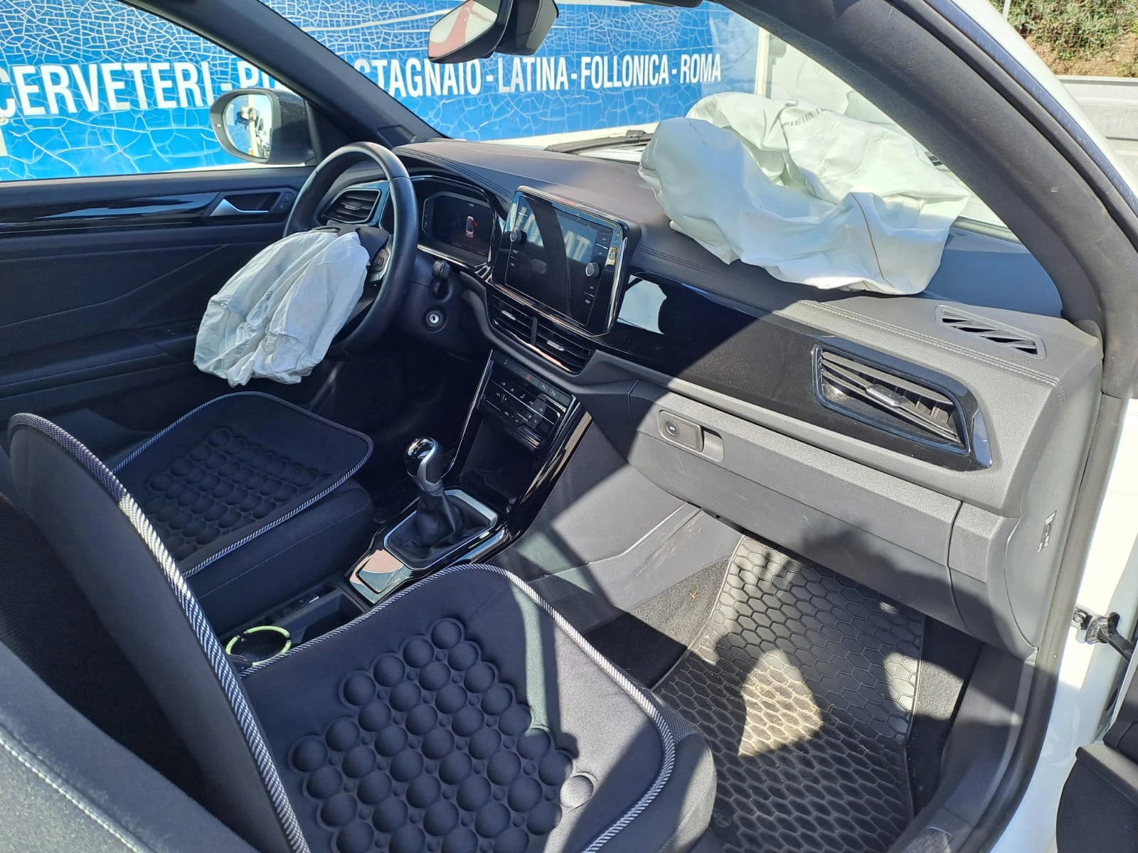 VW T-Roc 1.0КАБРИО - изображение 8