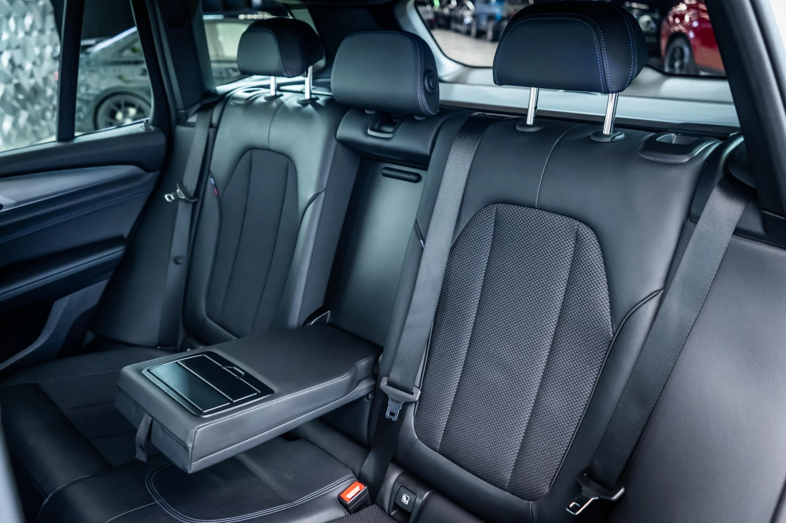 BMW X3 X-drive* M pack , снимка 16 - Автомобили и джипове - 54078264